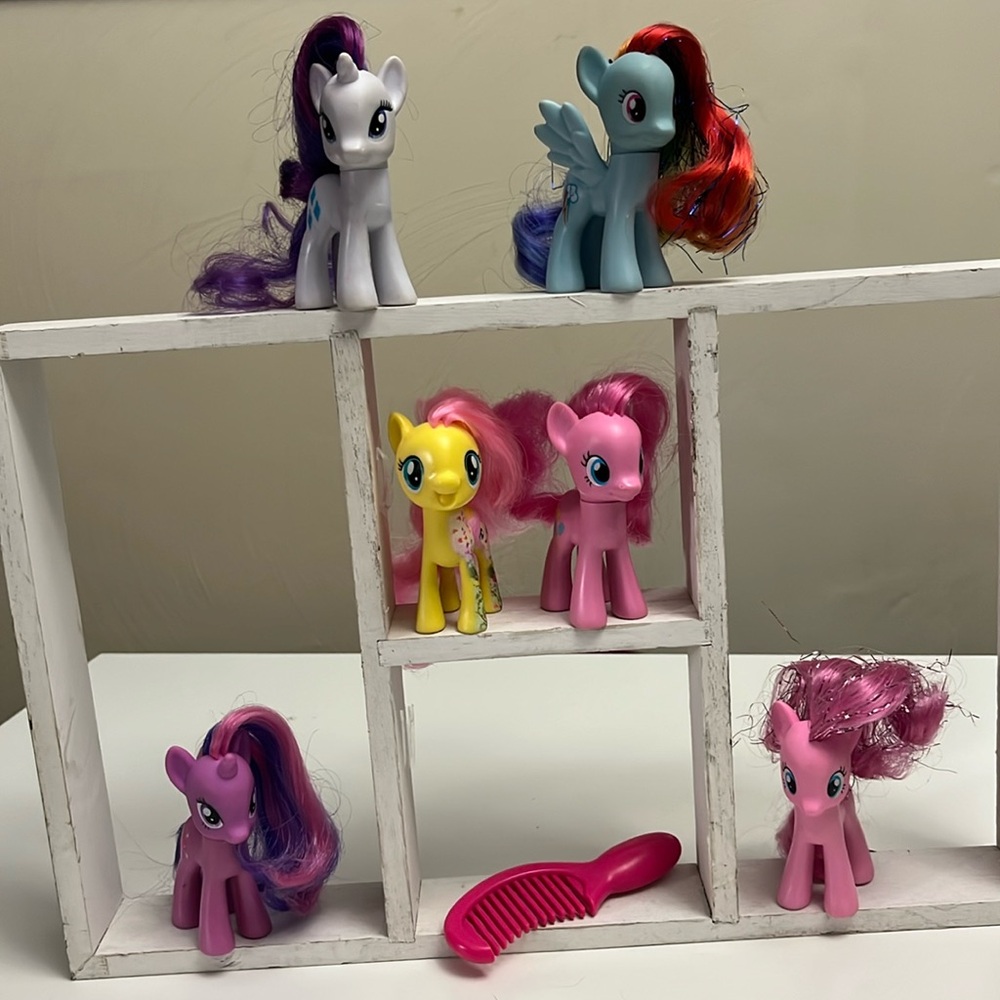 HASBRO mini‎ pony